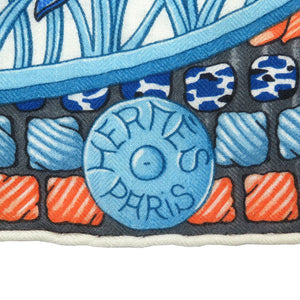 美品 エルメス カレ140 侍の鎧兜 Parures de Samourais カシミヤ シルク ブルー ストール 青 0120 【中古】 HERMES