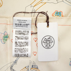 未使用 エルメス エルメスストーリー トライアングル スカーフ 刺繍 ビーズ カレシルク アイボリー 0109【中古】HERMES