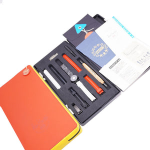 美品 アラン・シルベスタイン
 自動巻き ミクロムーン 99本限定 M024 腕時計
 ステンレススチール/レザー ブラック 0002
【中古】Alain Silberstein レディース