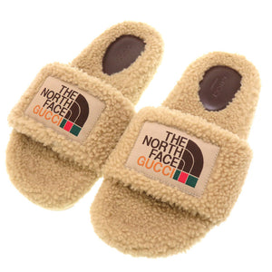 未使用 グッチ × ノースフェイス 0サンダル 679 948 サンダル ムートン/ボア ベージュ 0058 【中古】 GUCCI × THE NORTH FACE