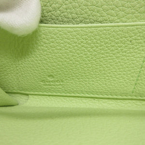 新品同様 グッチ 658691 ロゴ レザー ライトグリーン 緑 ラウンドファスナー長財布 財布 0142【中古】GUCCI