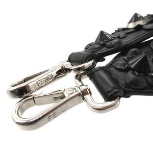 新品同様 フェンディ ストラップユー フラワー スタッズ レザー ブラック 黒 ストラップ 0233【中古】FENDI