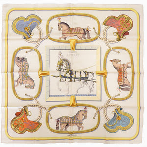 新品同様 エルメス カレ90 グランアパラ GRAND APPARAT シルク ベージュ スカーフ 0224【中古】HERMES