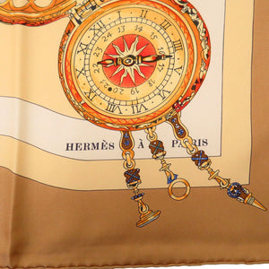 新品同様 エルメス カレ90 時の輪舞 la ronde de heures シルク ベージュ 水色 スカーフ 0197【中古】HERMES