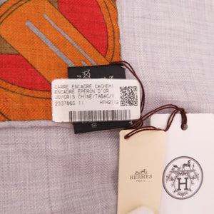未使用品 エルメス カレ90 ENCADRE EPERON D'OR カシミヤ シルク GRIS TABAC VERMILLON グレー スカーフ 0034【中古】HERMES