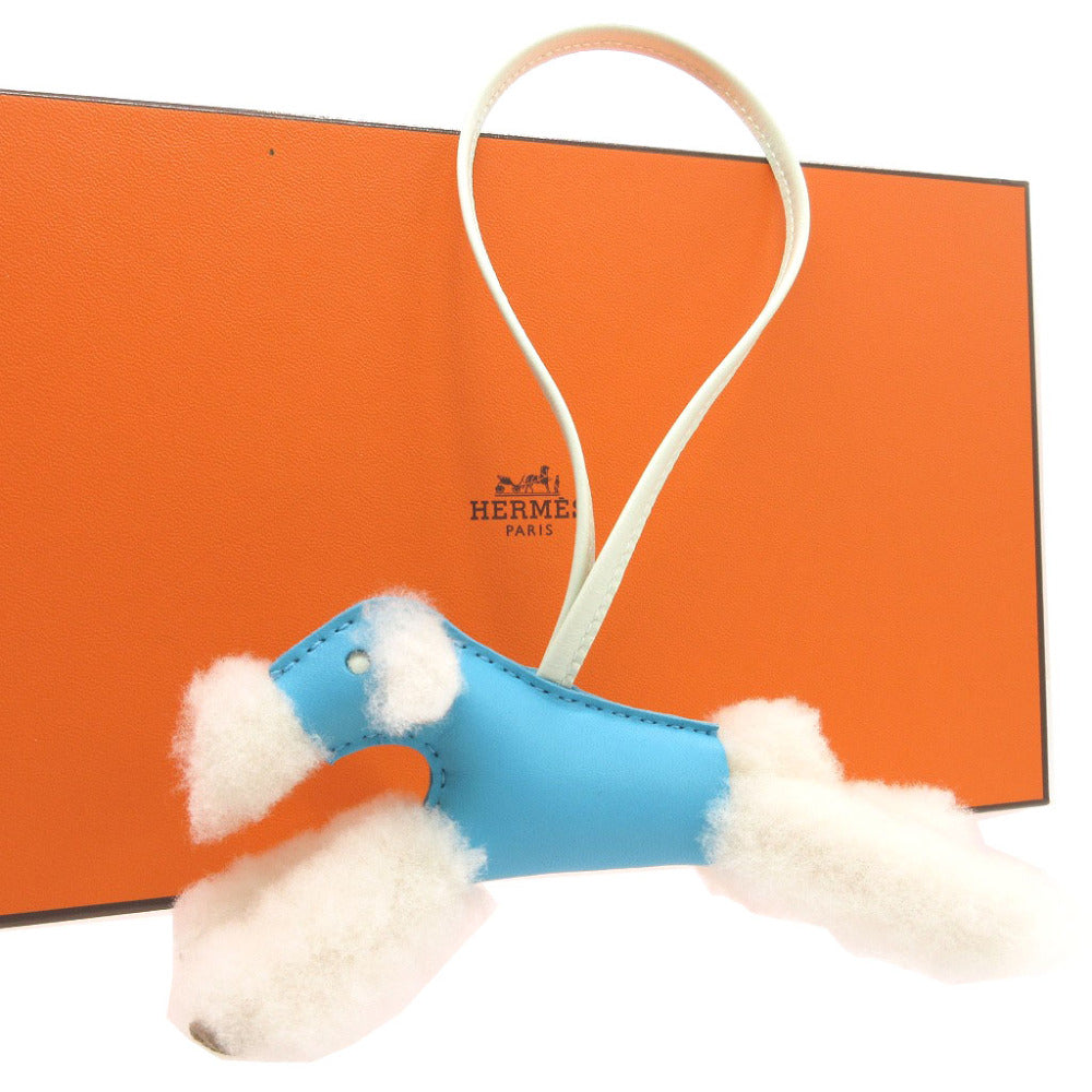 新品同様 エルメス バディ B刻印(2023年製) アニューミロ ムートン ブルーアズティック ヴェールフィズ キーホルダー バッグチャーム 0051【中古】HERMES