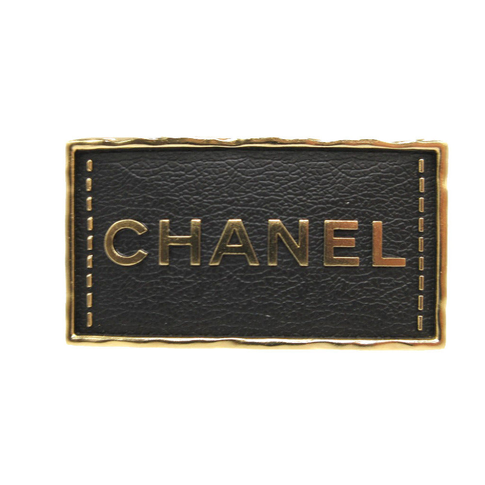 新品同様 シャネル A23S ロゴ レザー メタル ブラック 黒 ゴールド ブローチ 0383【中古】CHANEL