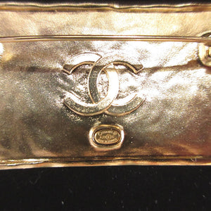 新品同様 シャネル A23S ロゴ レザー メタル ブラック 黒 ゴールド ブローチ 0383【中古】CHANEL