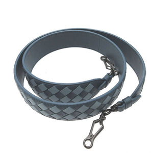 新品同様 ボッテガヴェネタ 563992 イントレチャート レザー ブルー 青 ショルダーストラップ 1061【中古】BOTTEGA VENETA