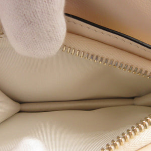 未使用 ヴァレンティノ ガラヴァーニ コンパクトウォレット Vロゴ レザー アイボリー 2つ折り財布 財布 0036【中古】VALENTINO GARAVANI