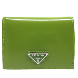 未使用 プラダ SPAZZOLATO トライアングルロゴ 1MV204 二つ折り財布 パテントレザー グリーン 0736【中古】PRADA
