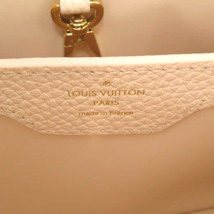 新品同様 ルイ ヴィトン カプシーヌBB スノー トリヨンレザー ゴールド金具 M24545 2WAY ハンドバッグ LV 0751 【中古】 LOUIS VUITTON