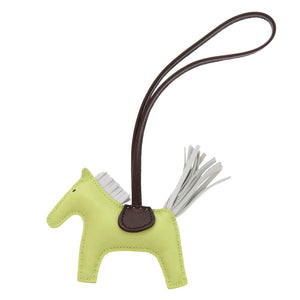 新品同様 エルメス ロデオPM チャーム アミューミロ ジョーヌプルジョン ブループリュム Z刻印(2021年製) バッグチャーム キーホルダー 1006 【中古】 HERMES