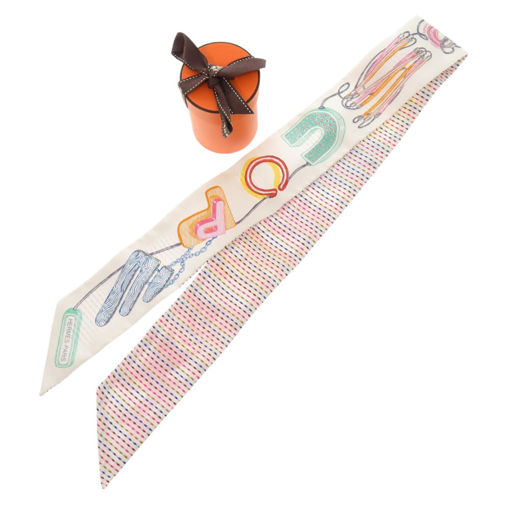 新品同様 エルメス ツイリー Chevaloscope Neon シュヴァロスコープ ネオン シルク ブラン スカーフ 1059 【中古】 HERMES