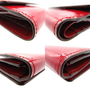 新品同様 バーバリー 二つ折り財布 パテントレザー/エナメル レッド 赤 1077【中古】BURBERRY