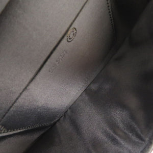 美品 グッチ サテン ブラック クラッチバッグ 黒 1776【中古】GUCCI