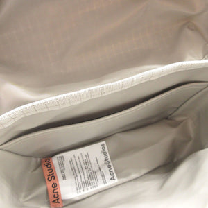 新品同様 アクネ ストゥディオズ C10140 ナイロン ライトグレー メッセンジャーバッグ ショルダーバッグ 2061【中古】Acne Studios