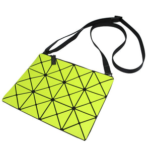 新品同様 イッセイ ミヤケ BB03 バオバオ PVC ポリエステル イエロー 黄 ショルダーバッグ 2092【中古】ISSEY MIYAKE