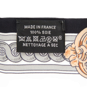 美品 エルメス ツイリー ブリッド・ドゥ・クール BRIDE DE COUR シルク ホワイト ブラック グレー 白 黒 スカーフ 1494【中古】HERMES