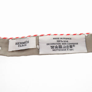 新品同様 エルメス ツイリードール キャンディ パリステーション シルク グリサンドル オレンジ スカーフ 0439 【中古】 HERMES