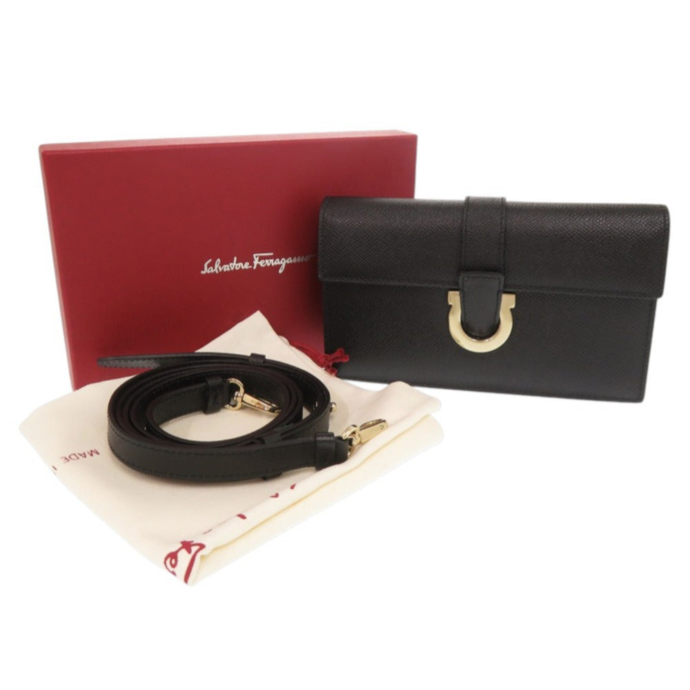 美品 サルヴァトーレフェラガモ ガンチーニ レザー ブラック ショルダーバッグ 黒 0840【中古】Salvatore Ferragamo