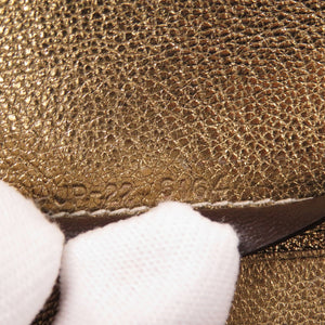 新品同様 サルヴァトーレフェラガモ Wホック財布 ガンチーニ JP-22-6164 レザー シルバー ゴールド 1332 二つ折り財布【中古】Salvatore Ferragamo