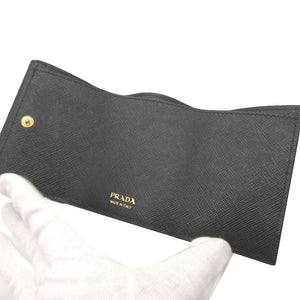 未使用 プラダ 1MH042 コンパクトウォレット サフィアーノレザー ブラック 黒 3つ折り財布 財布 2299【中古】PRADA