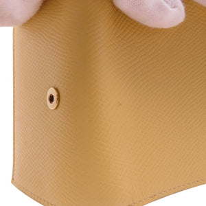 新品同様 セリーヌ フォールデッド コンパクトウォレット カーフスキン イエロー 10E60 3BEL 11PO 三つ折り財布 イエロー 2442【中古】CELINE