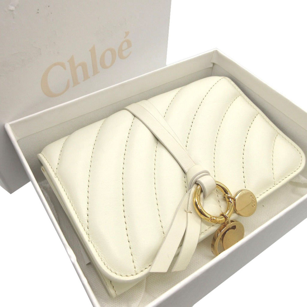 未使用 クロエ アルファベット CHC18AP943 レザー アイボリー 白 3つ折り財布 財布 2452【中古】Chloe