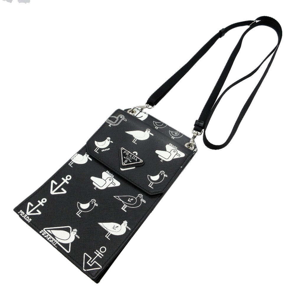 新品同様 プラダ スマホショルダー カモメ 錨 三角プレート ショルダーバッグ レザー/サフィアーノレザー ブラック 黒 0090【中古】PRADA