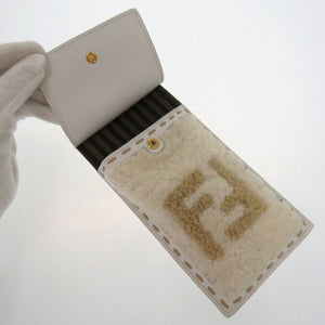 新品同様 フェンディ FFロゴ スマホケース ファー日本限定 バッグチャーム シープスキン カーフ ホワイト 0097【中古】FENDI