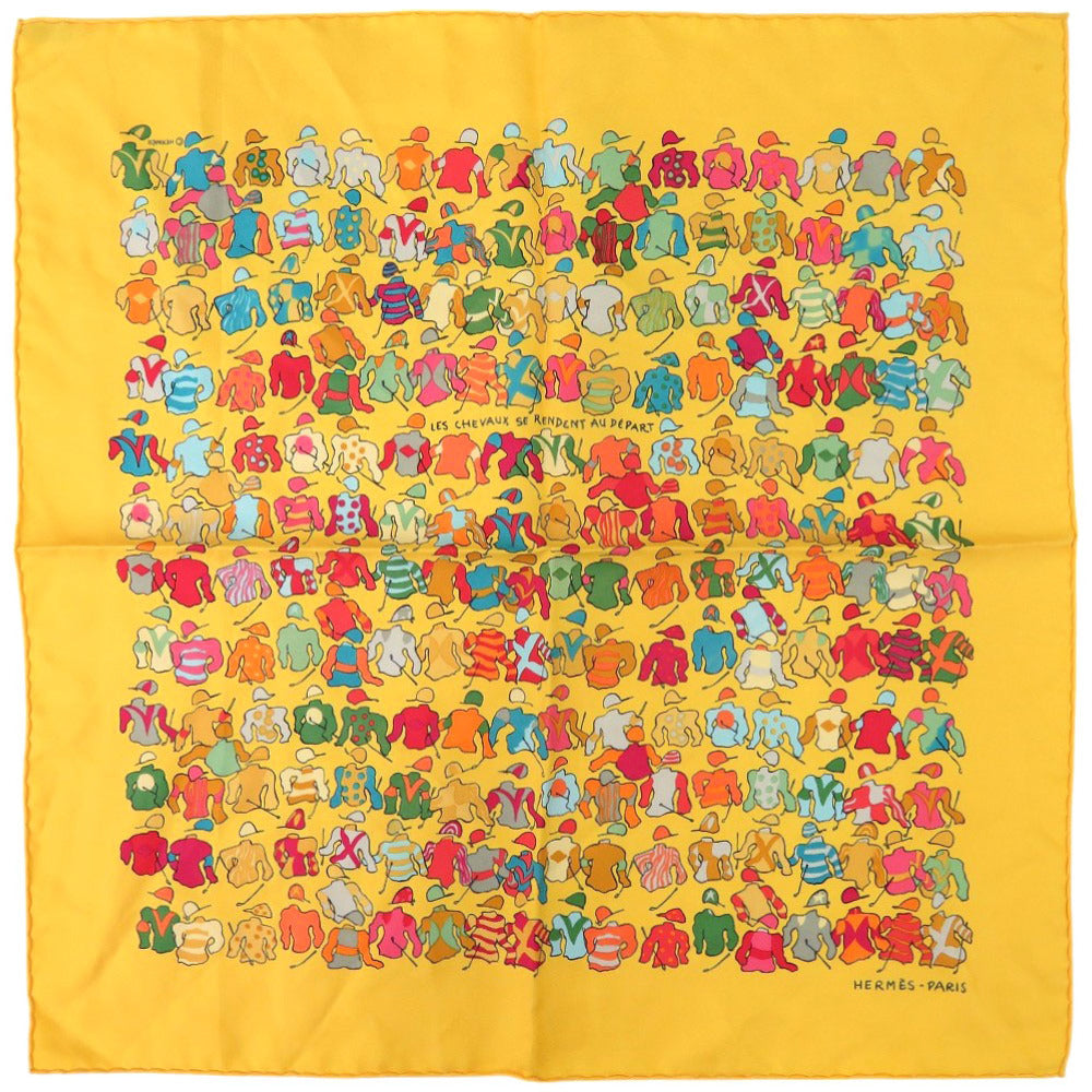美品 エルメス プチカレ LES CHEVAUX SE RENDENT AU DEPART ミニスカーフ シルク マルチカラー 0148【中古】HERMES