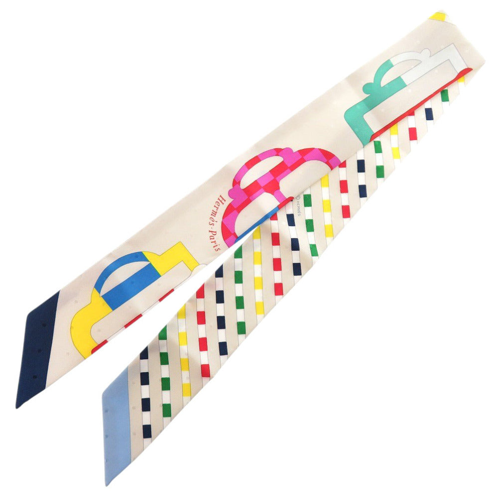 美品 エルメス ツイリー Bouclerie Moderne モダンなバックル シルク クレ/ブルー/ルージュ スカーフ 0172【中古】HERMES