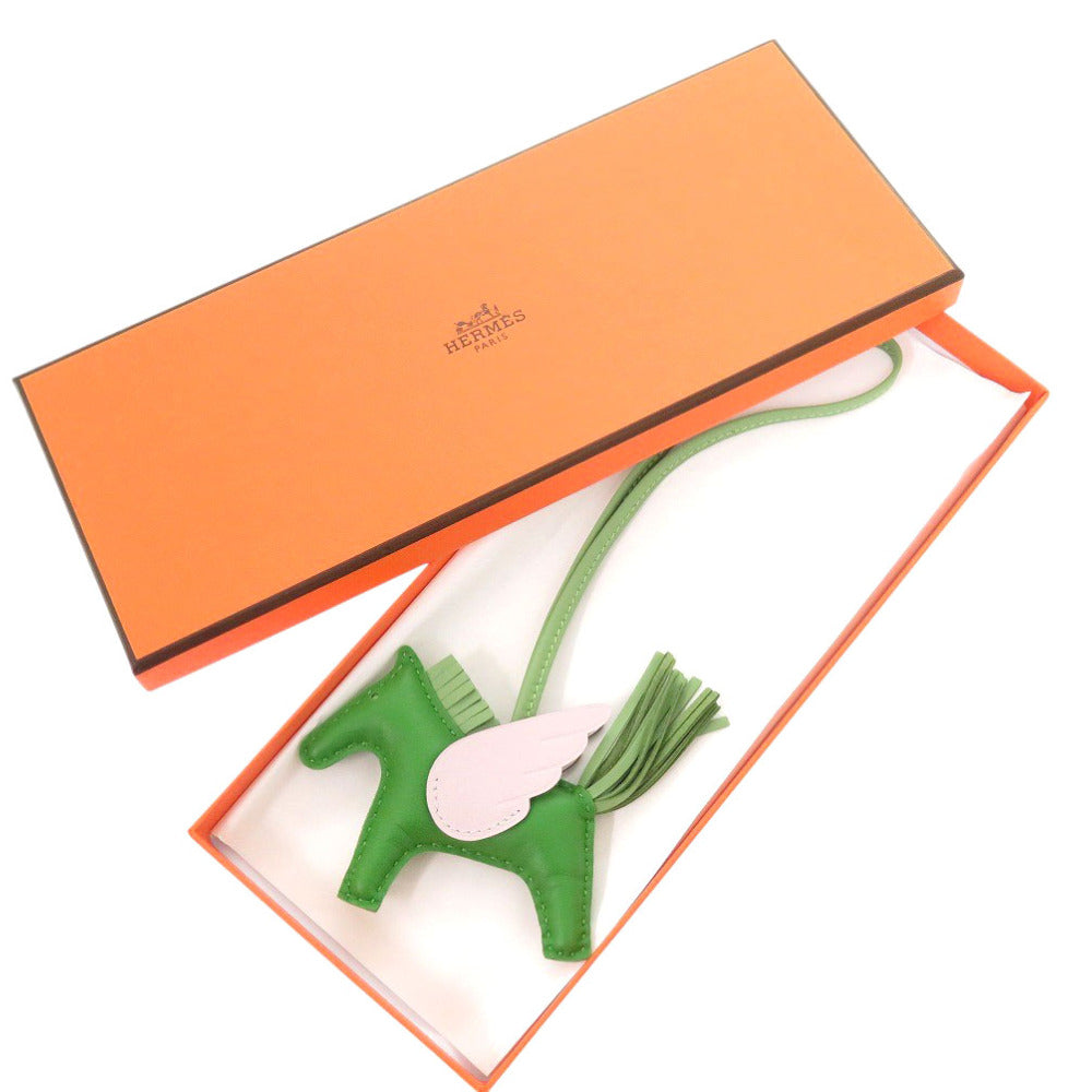 新品同様 エルメス ロデオペガサスPM アニューミロ/スイフト ヴェールユッカ ヴェールクリケット モーヴペール W刻印(2024年製)バッグチャーム 緑 0202【中古】HERMES