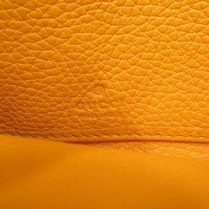 未使用 グッチ エンボスロゴ レザー イエロー 658691 ラウンドファスナー 長財布 黄 0411 【中古】 GUCCI