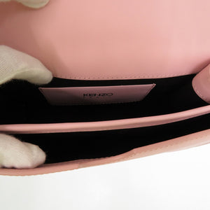 新品同様 ケンゾー Kandy ロゴプレート クロスボディバッグ FA52SA320L2434 ショルダーバッグ レザー ピンク 0888【中古】KENZO