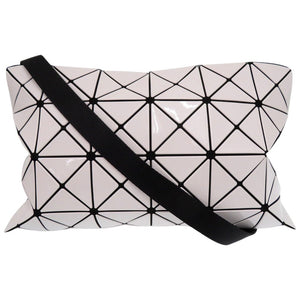 新品同様 イッセイミヤケ BAOBAO バオバオ ルーセント ショルダーバッグ ホワイト PVC  BB01 AG054 1015【中古】ISSEY MIYAKE