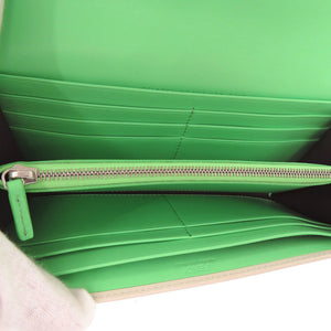 新品同様 フェンディ FFダイヤモンド コンチネンタル財布 FF DIAMONDS CONTINENTAL WALLET レザー グリーン ホワイト 薄緑 白 長財布1135【中古】FENDI