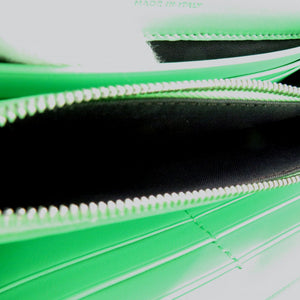 新品同様 フェンディ FFダイヤモンド コンチネンタル財布 FF DIAMONDS CONTINENTAL WALLET レザー グリーン ホワイト 薄緑 白 長財布1135【中古】FENDI