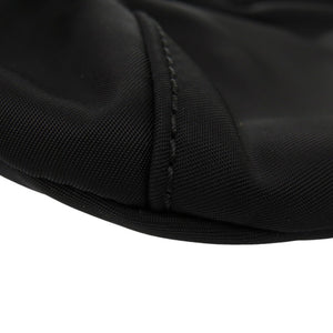 新品同様 バーバリー ロゴ ナイロン ブラック ボディバッグ 黒 1203【中古】BURBERRY