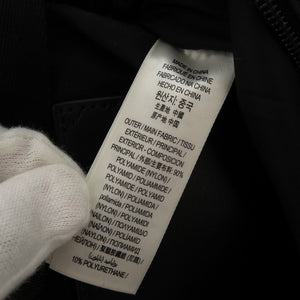 新品同様 バーバリー ロゴ ナイロン ブラック ボディバッグ 黒 1203【中古】BURBERRY