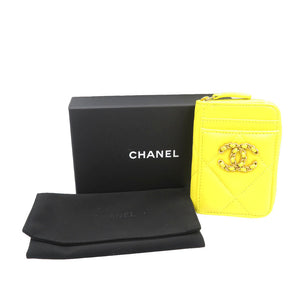 美品 シャネル 19 ランダムシリアル ラムスキン ゴールド金具 イエロー コインケース 小銭入れ 1380【中古】CHANEL