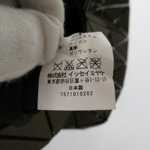 美品 イッセイミヤケ バオバオ BAO BAO ショルダーバッグ ロック カーキ 黒 カーキ PVC BB66-AG402 1883【中古】ISSEY MIYAKE