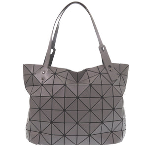 美品 イッセイミヤケ バオバオ ロックマット PVC/ポリエステル チャコールグレー ハンドバッグ 0836【中古】ISSEY MIYAKE