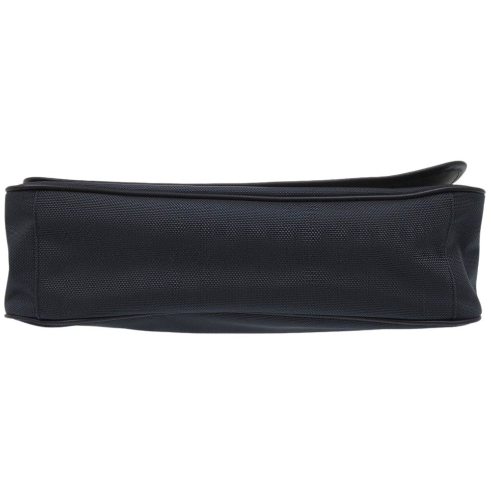 新品同様 ハンティングワールド ナイロンショルダーバッグ メッセンジャーバッグ ナイロン ネイビー 0922【中古】HUNTING WORLD