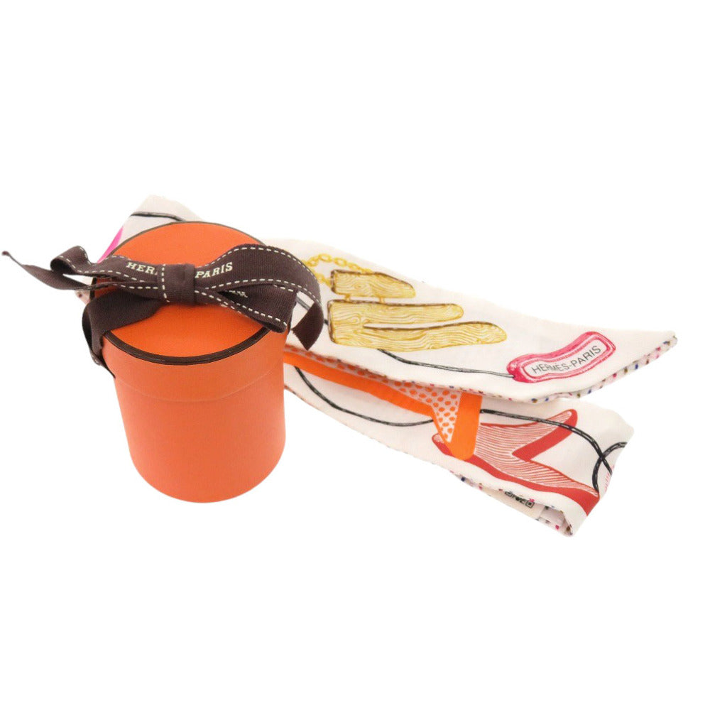 新品同様 エルメス ツイリー Chevaloscope Neon シュヴァロスコープ ネオン 853954S 01 シルク ホワイト マルチカラー スカーフ 1233【中古】HERMES