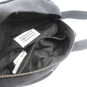 美品 メゾンマルジェラ ４ステッチ S55WB0010 ポリウレタン ポリエステル ブラック ボディバッグ ウエストバッグ 1682【中古】Maison Margiela