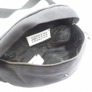 美品 メゾンマルジェラ ４ステッチ S55WB0010 ポリウレタン ポリエステル ブラック ボディバッグ ウエストバッグ 1682【中古】Maison Margiela