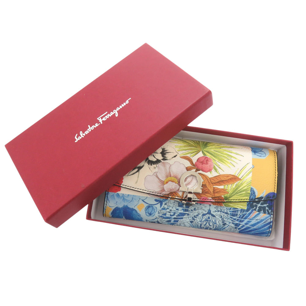 新品同様 サルヴァトーレフェラガモ ガンチーニ JP-22-D985 レザー マルチカラー 二つ折り長財布 2270【中古】Salvatore Ferragamo