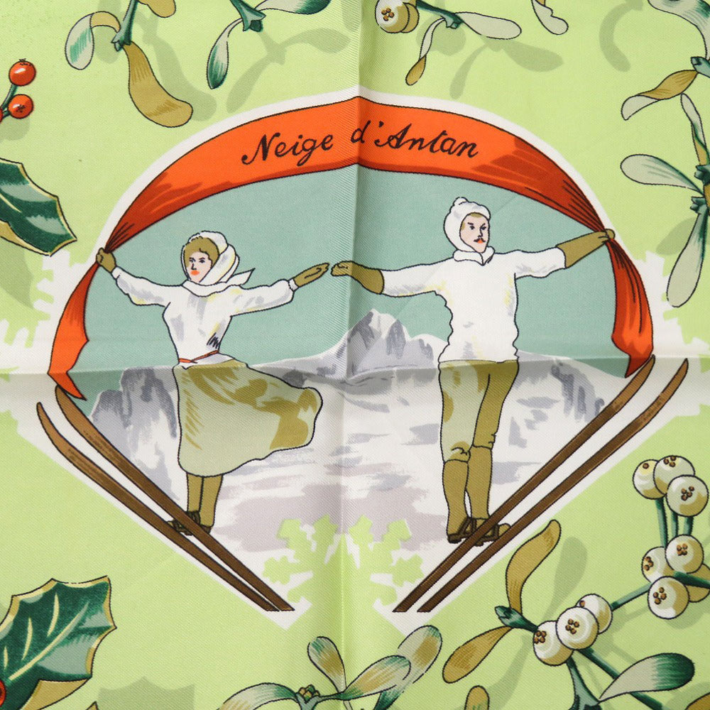 美品 エルメス カレ90 Neige d’ Antan 去年の雪 シルク グリーン スカーフ 0089【中古】HERMES